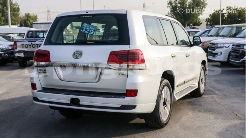 Big with watermark toyota land cruiser enga import dubai 4787