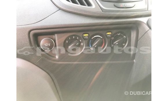 Buy Import Ford Club Wagon White Car in Import - Dubai in Enga Buy Import Ford Club Wagon White Car in Import - Dubai in Enga