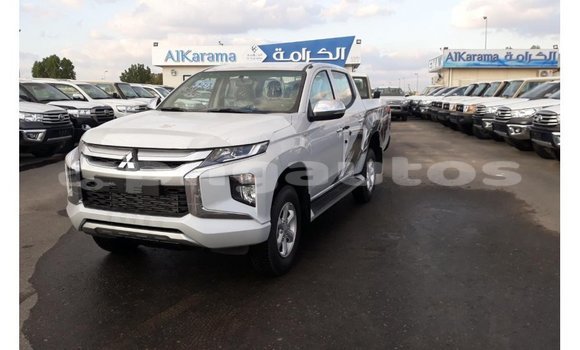 Buy Import Mitsubishi L200 White Car in Import - Dubai in Enga Buy Import Mitsubishi L200 White Car in Import - Dubai in Enga