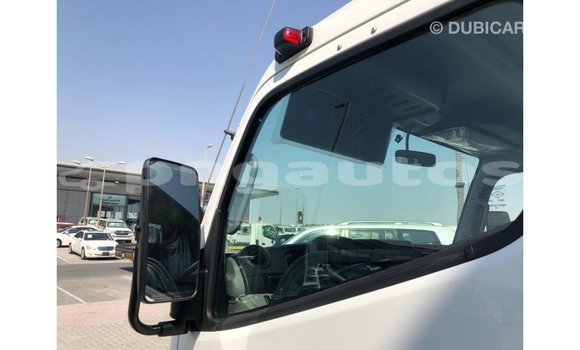 Buy Import Mitsubishi L400 White Truck in Import - Dubai in Enga Buy Import Mitsubishi L400 White Truck in Import - Dubai in Enga