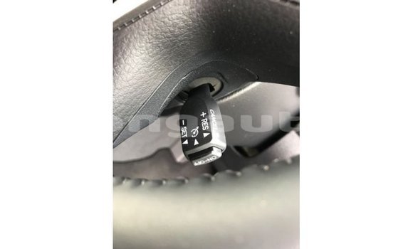 Buy Import Toyota Land Cruiser White Car in Import - Dubai in Enga Buy Import Toyota Land Cruiser White Car in Import - Dubai in Enga