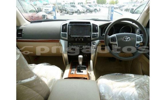 Buy Import Toyota Land Cruiser Black Car in Import - Dubai in Enga Buy Import Toyota Land Cruiser Black Car in Import - Dubai in Enga