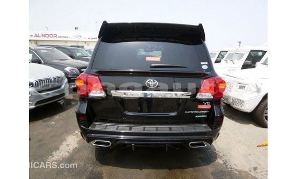 Buy Import Toyota Land Cruiser Black Car in Import - Dubai in Enga Buy Import Toyota Land Cruiser Black Car in Import - Dubai in Enga