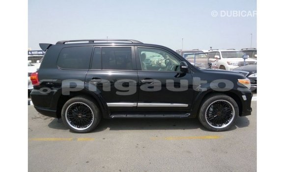 Buy Import Toyota Land Cruiser Black Car in Import - Dubai in Enga Buy Import Toyota Land Cruiser Black Car in Import - Dubai in Enga