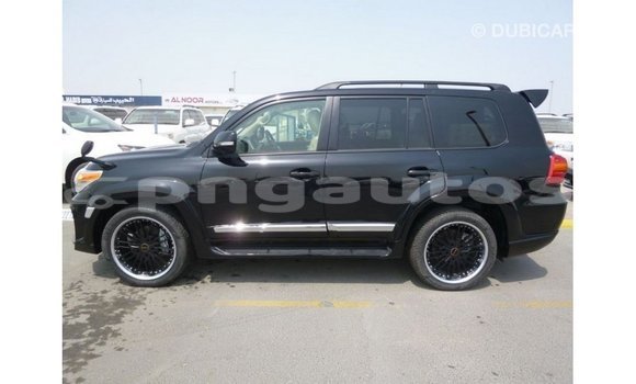 Buy Import Toyota Land Cruiser Black Car in Import - Dubai in Enga Buy Import Toyota Land Cruiser Black Car in Import - Dubai in Enga