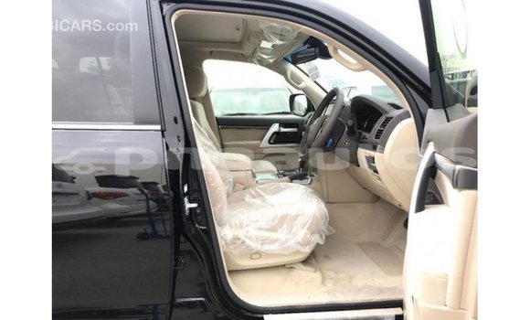 Buy Import Toyota Land Cruiser Black Car in Import - Dubai in Enga Buy Import Toyota Land Cruiser Black Car in Import - Dubai in Enga