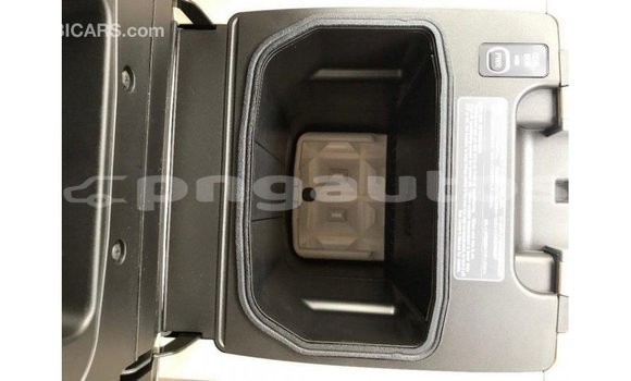 Buy Import Toyota Land Cruiser Black Car in Import - Dubai in Enga Buy Import Toyota Land Cruiser Black Car in Import - Dubai in Enga