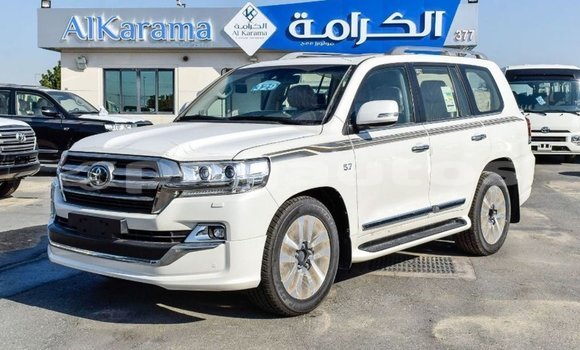 Buy Import Toyota Land Cruiser White Car in Import - Dubai in Enga Buy Import Toyota Land Cruiser White Car in Import - Dubai in Enga