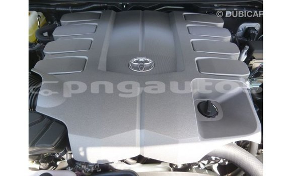Buy Import Toyota Land Cruiser White Car in Import - Dubai in Enga Buy Import Toyota Land Cruiser White Car in Import - Dubai in Enga