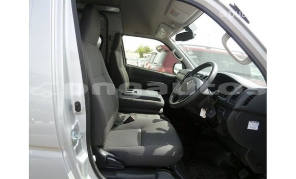 Buy Import Toyota Hiace Other Car in Import - Dubai in Enga Buy Import Toyota Hiace Other Car in Import - Dubai in Enga