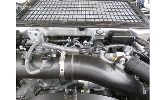 Buy Import Toyota Land Cruiser White Car in Import - Dubai in Enga Buy Import Toyota Land Cruiser White Car in Import - Dubai in Enga