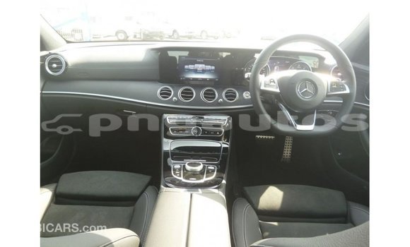 Buy Import Mercedes-Benz 190 Black Car in Import - Dubai in Enga Buy Import Mercedes-Benz 190 Black Car in Import - Dubai in Enga