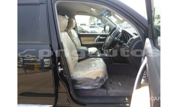 Buy Import Toyota Land Cruiser Black Car in Import - Dubai in Enga Buy Import Toyota Land Cruiser Black Car in Import - Dubai in Enga
