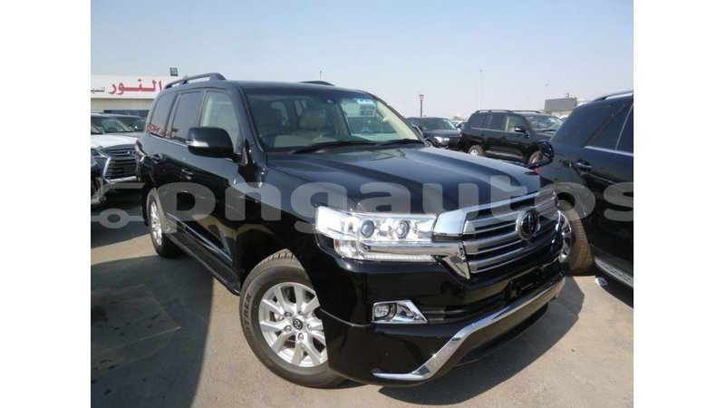 Big with watermark toyota land cruiser enga import dubai 4834