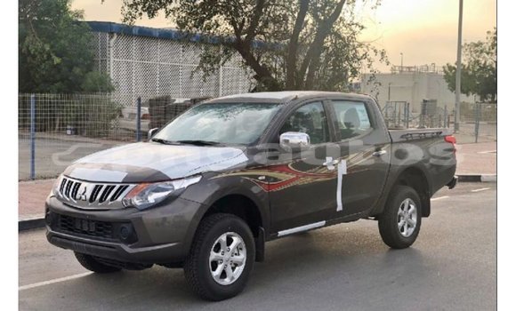 Buy Import Mitsubishi L200 Brown Car in Import - Dubai in Enga Buy Import Mitsubishi L200 Brown Car in Import - Dubai in Enga