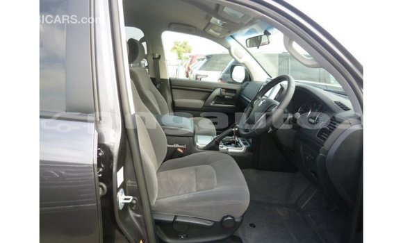 Buy Import Toyota Land Cruiser Other Car in Import - Dubai in Enga Buy Import Toyota Land Cruiser Other Car in Import - Dubai in Enga