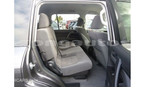 Buy Import Toyota Land Cruiser Other Car in Import - Dubai in Enga Buy Import Toyota Land Cruiser Other Car in Import - Dubai in Enga