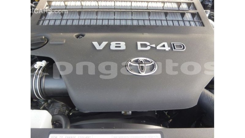 Big with watermark toyota land cruiser enga import dubai 4837