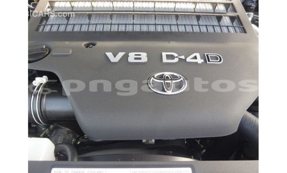 Buy Import Toyota Land Cruiser Other Car in Import - Dubai in Enga Buy Import Toyota Land Cruiser Other Car in Import - Dubai in Enga