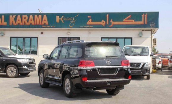 Acheter Import Voiture Toyota Land Cruiser Noir à Import - Dubai, Enga Acheter Import Voiture Toyota Land Cruiser Noir à Import - Dubai, Enga