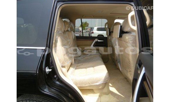 Buy Import Toyota Land Cruiser Black Car in Import - Dubai in Enga Buy Import Toyota Land Cruiser Black Car in Import - Dubai in Enga