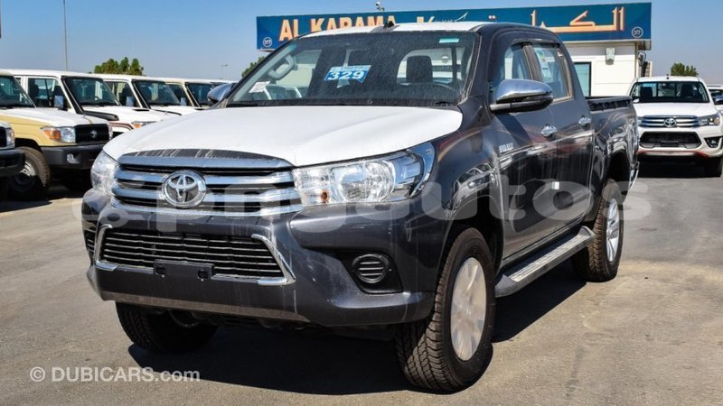 Big with watermark toyota hilux enga import dubai 4850