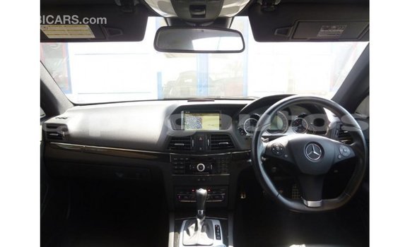 Buy Import Mercedes-Benz 190 Other Car in Import - Dubai in Enga Buy Import Mercedes-Benz 190 Other Car in Import - Dubai in Enga