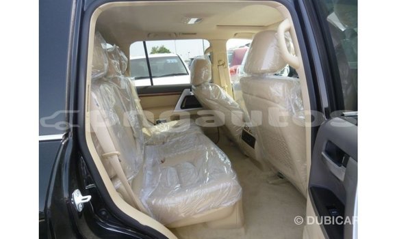 Buy Import Toyota Land Cruiser Black Car in Import - Dubai in Enga Buy Import Toyota Land Cruiser Black Car in Import - Dubai in Enga