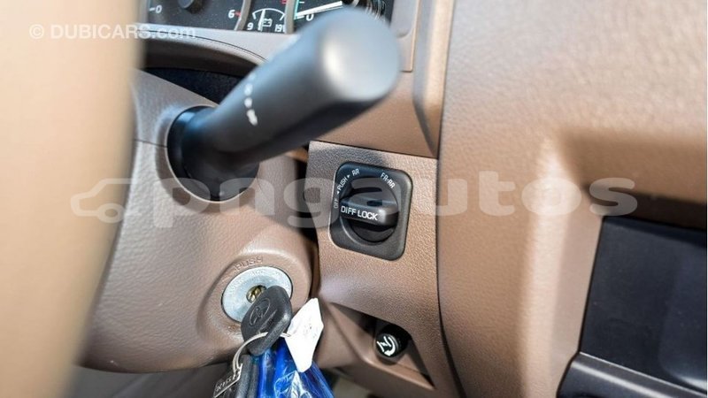 Big with watermark toyota land cruiser enga import dubai 4859