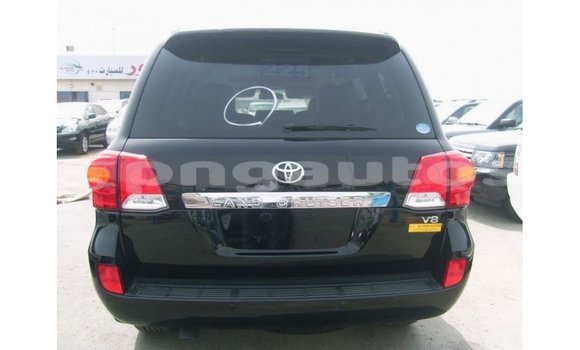 Buy Import Toyota Land Cruiser Black Car in Import - Dubai in Enga Buy Import Toyota Land Cruiser Black Car in Import - Dubai in Enga
