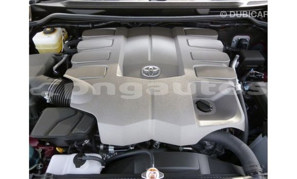 Buy Import Toyota Land Cruiser Other Car in Import - Dubai in Enga Buy Import Toyota Land Cruiser Other Car in Import - Dubai in Enga