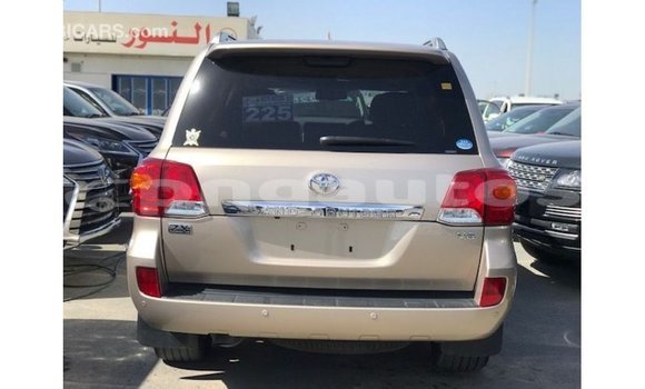 Buy Import Toyota Land Cruiser Other Car in Import - Dubai in Enga Buy Import Toyota Land Cruiser Other Car in Import - Dubai in Enga