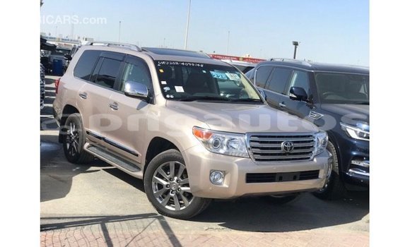 Buy Import Toyota Land Cruiser Other Car in Import - Dubai in Enga Buy Import Toyota Land Cruiser Other Car in Import - Dubai in Enga