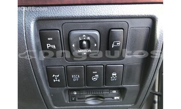 Buy Import Toyota Land Cruiser Other Car in Import - Dubai in Enga Buy Import Toyota Land Cruiser Other Car in Import - Dubai in Enga