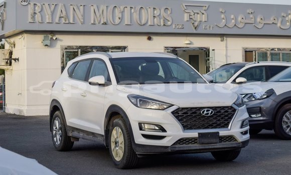 Acheter Import Voiture Hyundai Tucson Blanc à Import - Dubai, Enga Acheter Import Voiture Hyundai Tucson Blanc à Import - Dubai, Enga