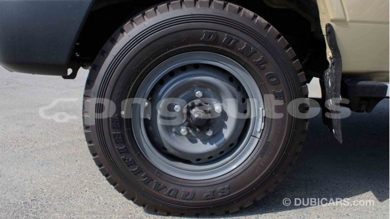 Big with watermark toyota land cruiser enga import dubai 4887