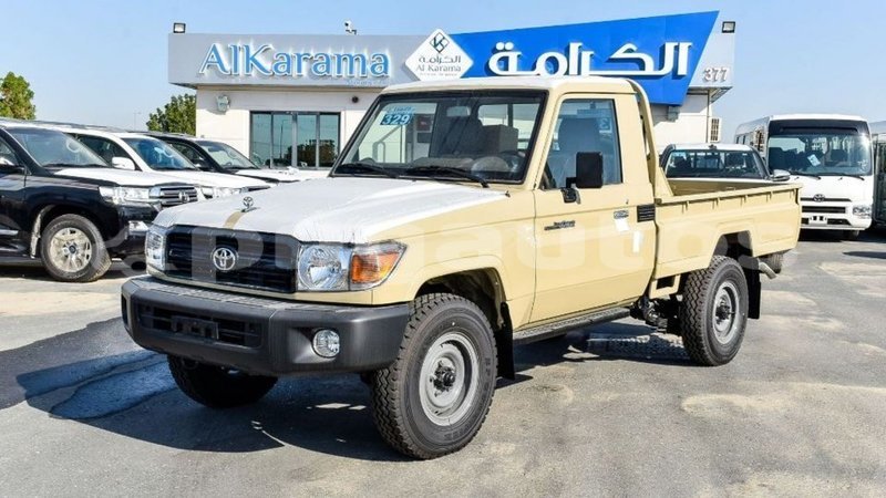 Big with watermark toyota land cruiser enga import dubai 4890