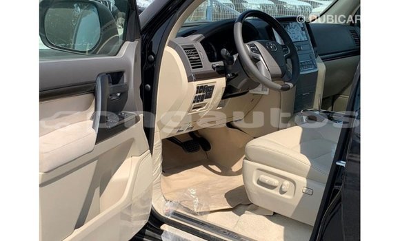 Buy Import Toyota Land Cruiser Black Car in Import - Dubai in Enga Buy Import Toyota Land Cruiser Black Car in Import - Dubai in Enga
