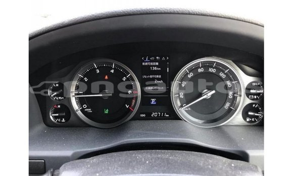 Buy Import Toyota Land Cruiser White Car in Import - Dubai in Enga Buy Import Toyota Land Cruiser White Car in Import - Dubai in Enga