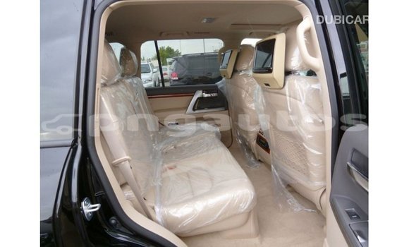 Buy Import Toyota Land Cruiser Black Car in Import - Dubai in Enga Buy Import Toyota Land Cruiser Black Car in Import - Dubai in Enga