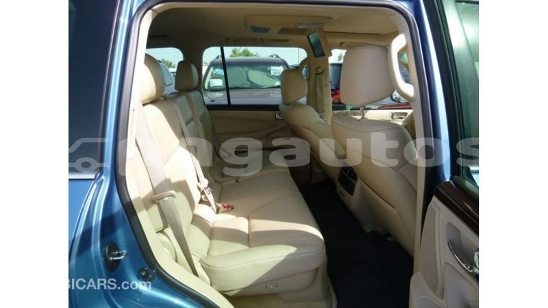 Big with watermark lexus lx enga import dubai 4896