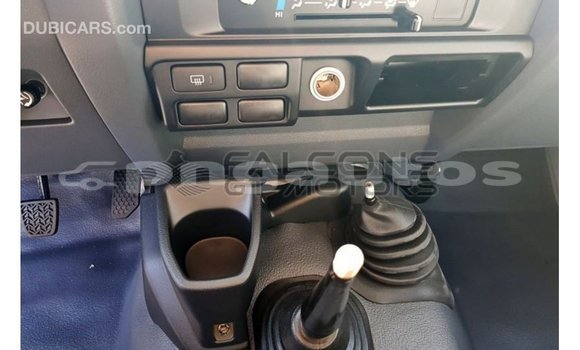 Buy Import Toyota Land Cruiser White Car in Import - Dubai in Enga Buy Import Toyota Land Cruiser White Car in Import - Dubai in Enga