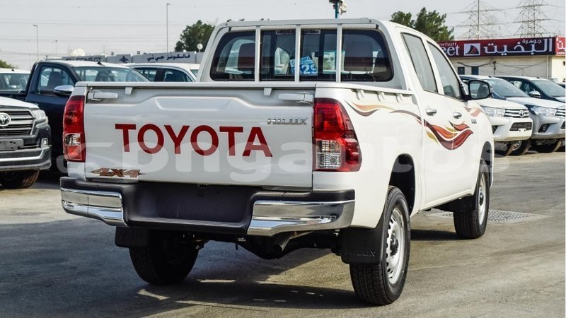 Big with watermark toyota hilux enga import dubai 4900