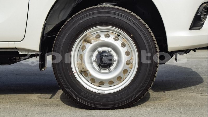 Big with watermark toyota hilux enga import dubai 4900