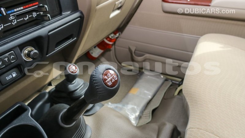 Big with watermark toyota land cruiser enga import dubai 4901