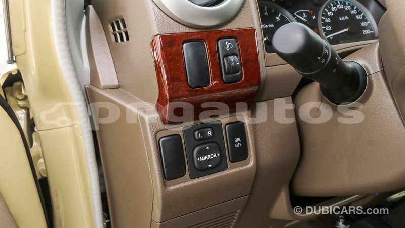 Big with watermark toyota land cruiser enga import dubai 4901