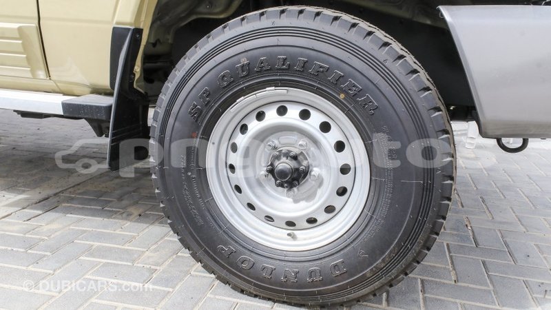 Big with watermark toyota land cruiser enga import dubai 4901