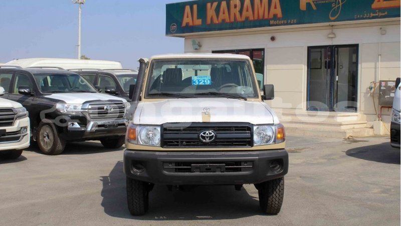Big with watermark toyota land cruiser enga import dubai 4903