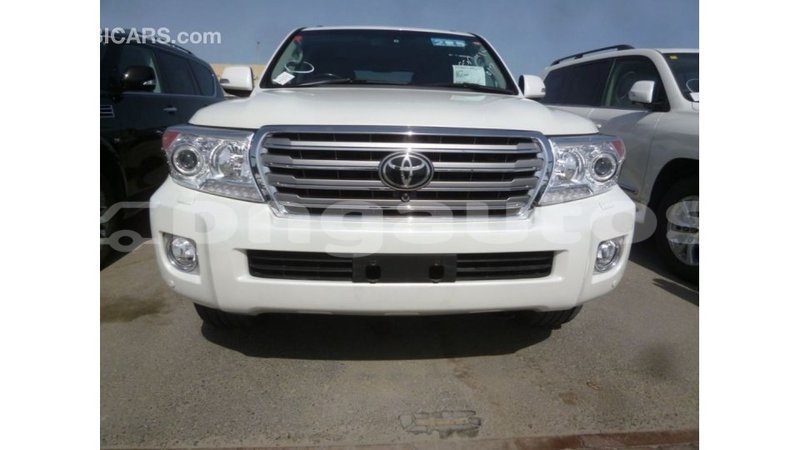 Big with watermark toyota land cruiser enga import dubai 4905
