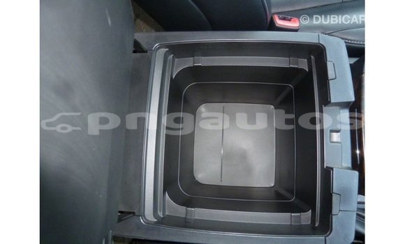 Buy Import Toyota Land Cruiser White Car in Import - Dubai in Enga Buy Import Toyota Land Cruiser White Car in Import - Dubai in Enga